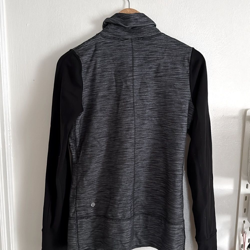 Lululemon Daily Yoga Jacket Euc - image 4